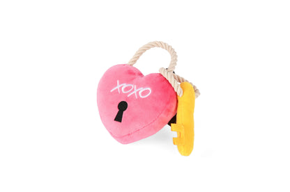 P.L.A.Y. Pet Lifestyle and You - Love Bug - Love You a Lock