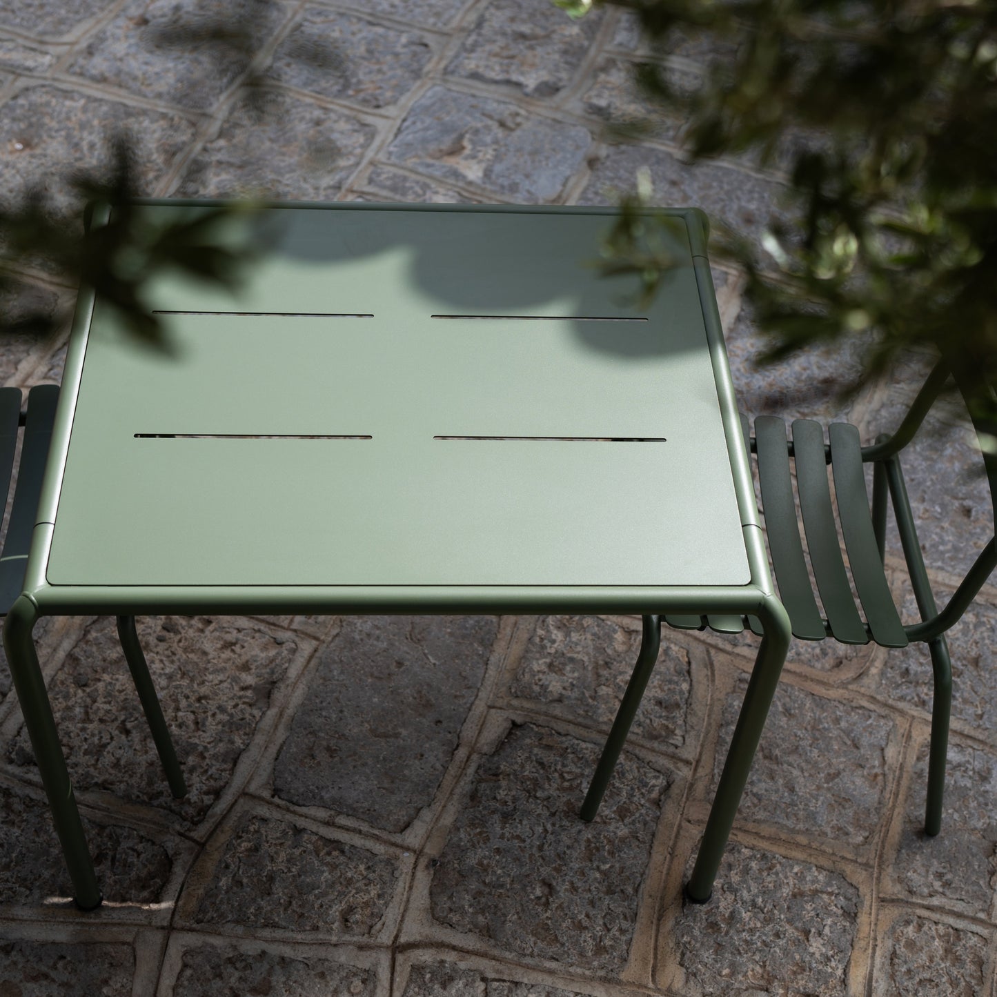 ALUA Outdoor Side Chair