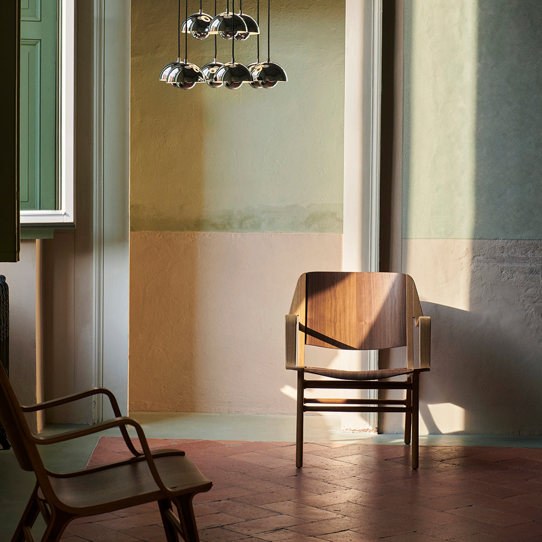 AX HM11 Lounge Chair