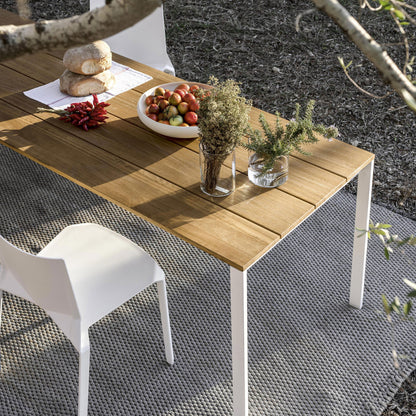 be-Easy Slatted Outdoor Dining Table