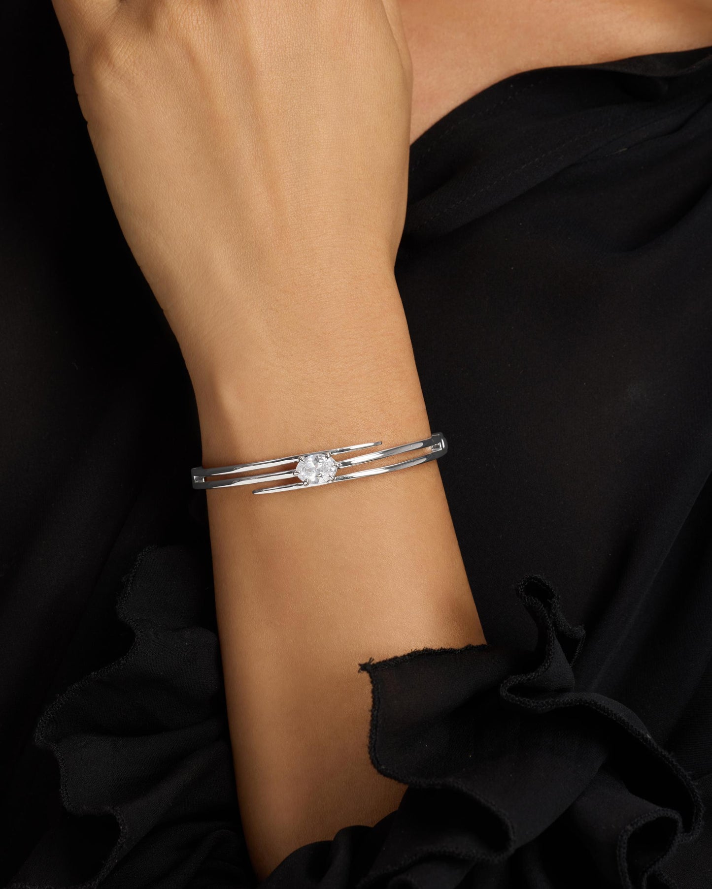 She's on Point Lasso Cuff - Silver|White Diamondettes