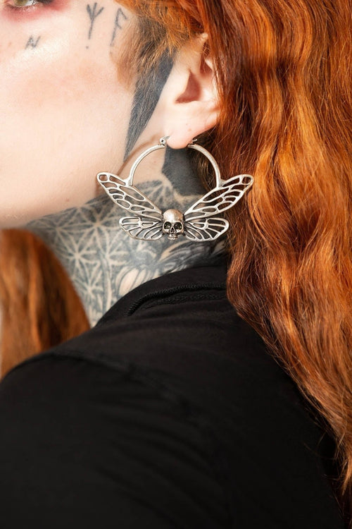 Cicada Curse Earrings [SILVER]